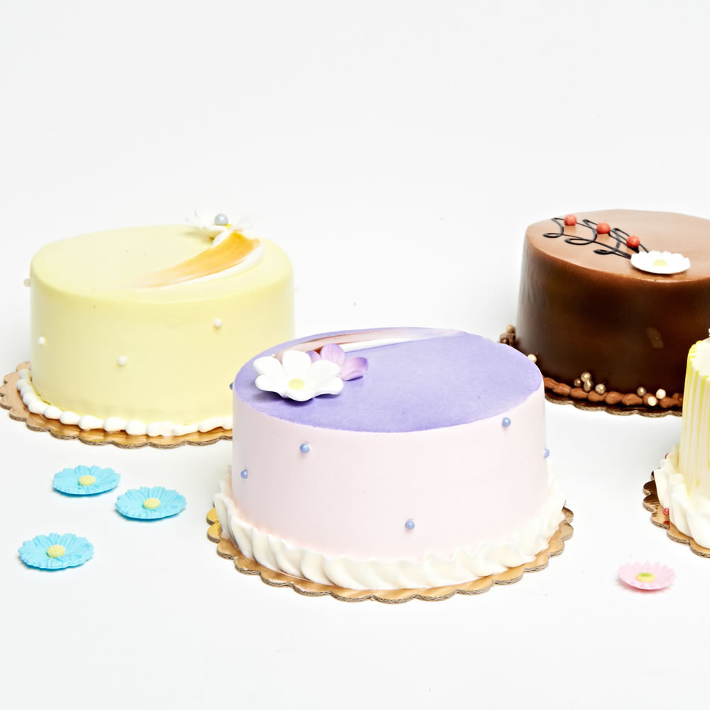 LiLy Bakery Best Coffee and Dessert in Bolsa